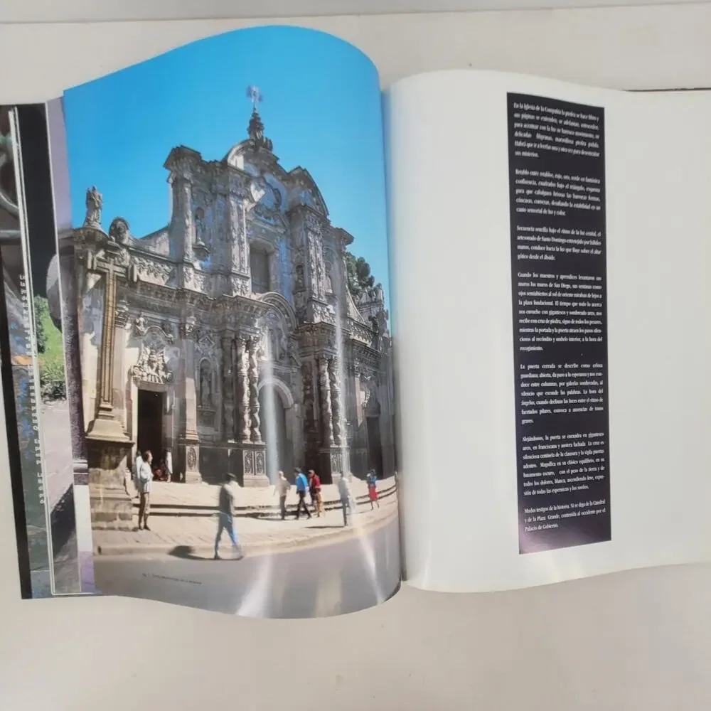 Quito Arquitectura De La Memoria Hardcover Architecture‎ Book Thoughtful